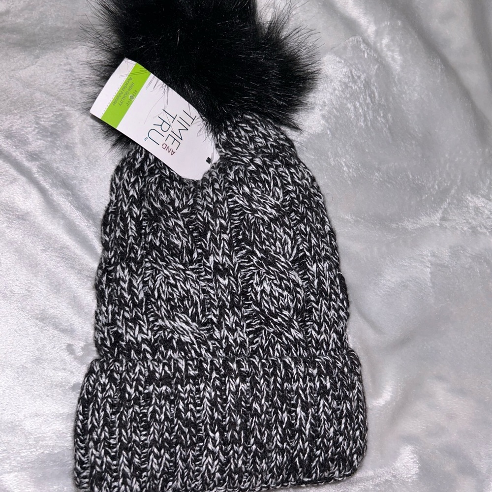Cozy Black and White Knit Pom-Pom Hat